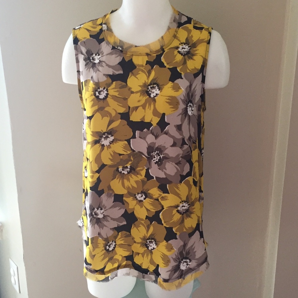 Floral Sleeveless Blouse